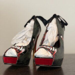 ! NWT - In Box - Iron Fist Werewolf/Vampire Black and Red Heels !